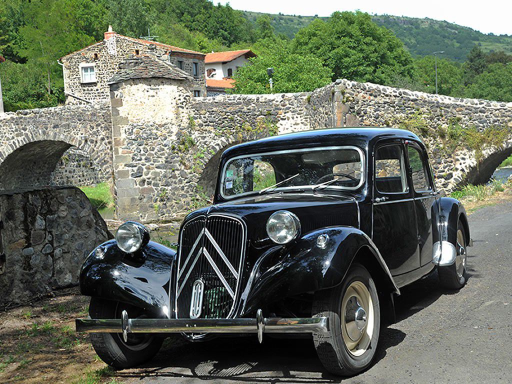 Location CITROËN Traction 11 B De 1952 Pour Mariage - Haute-Loire