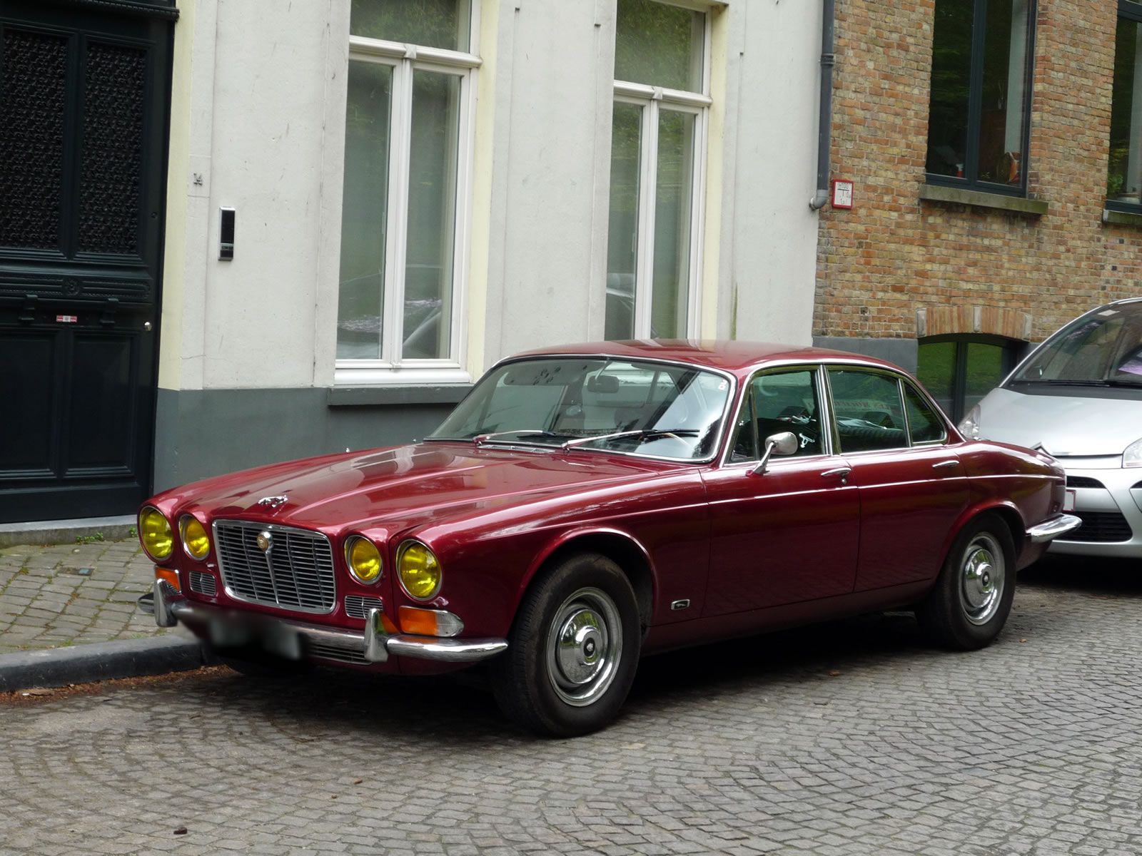 Jaguar xj6 1973