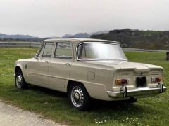 Louer une ALFA ROMEO Giulia 1300 de de 1973 (Photo 3)