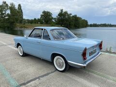 Louer une BMW 700 Coupé de de 1961 (Photo 4)