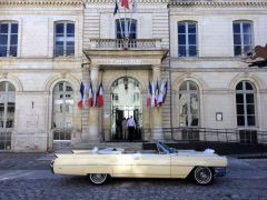 Louer une CADILLAC Cabriolet Deville de de 1964 (Photo 4)