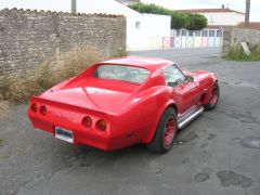 Louer une CHEVROLET Corvette Stingray 250CV de de 1974 (Photo 4)