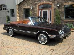 CHRYSLER Le Baron (Photo 1)