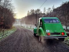 Louer une CITROËN 2 CV de de 1979 (Photo 3)