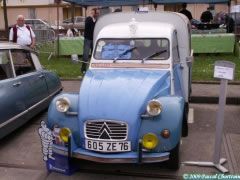 Louer une CITROËN 2CV AKA de de 1978 (Photo 1)