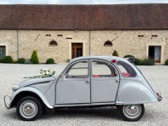 Louer une CITROËN 2CV AZAM de de 1966 (Photo 4)