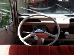 Louer une CITROËN 2CV AZAM de de 1966 (Photo 5)