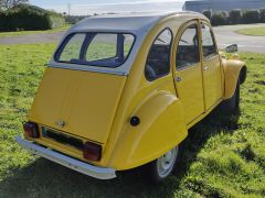 Louer une CITROËN 2CV de de 1974 (Photo 3)