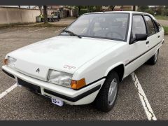 Louer une CITROËN BX 19 GT de de 1986 (Photo 2)