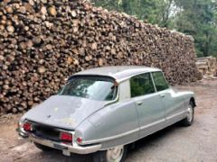 Louer une CITROËN DS 23 Pallas injection  de de 1972 (Photo 3)