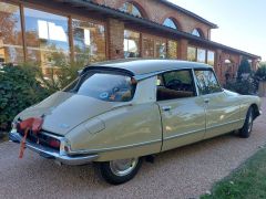 Louer une CITROËN DS de de 1974 (Photo 2)