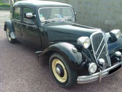 Louer une CITROËN Traction 11B de de 1955 (Photo 3)