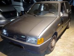 FIAT Uno (Photo 1)