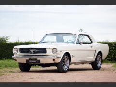 FORD Mustang  (Photo 1)