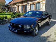 Louer une FORD Mustang GT 305CV de de 2007 (Photo 1)