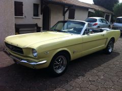 FORD Mustang (Photo 1)