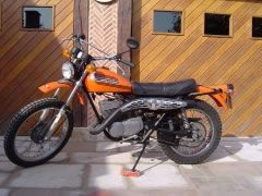 Louer une HARLEY DAVIDSON 250 SX de de 1975 (Photo 1)