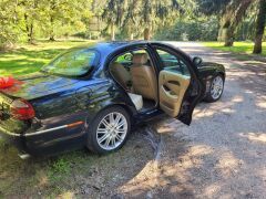 Louer une JAGUAR S type 238CV de de 2000 (Photo 3)