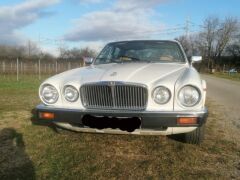 Louer une JAGUAR XJ6 de de 1979 (Photo 2)