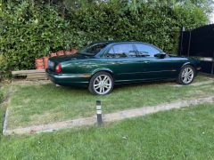 Louer une JAGUAR XJR de de 2000 (Photo 2)