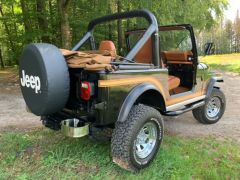 Louer une JEEP CJ7 de de 1983 (Photo 1)