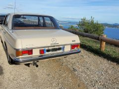 Louer une MERCEDES-BENZ W115  de de 1971 (Photo 4)