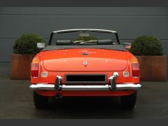 Louer une MG B de de 1973 (Photo 3)