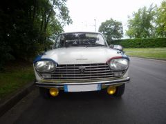 Louer une PEUGEOT 204 de de 1974 (Photo 2)