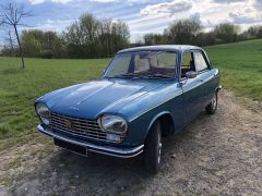 Louer une PEUGEOT 204 de de 1975 (Photo 1)