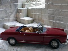 Louer une PEUGEOT 404 de de 1966 (Photo 3)