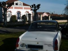 Louer une PEUGEOT 404 de de 1968 (Photo 2)