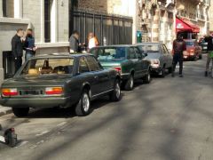 Louer une PEUGEOT 504 Coupé de de 1981 (Photo 4)