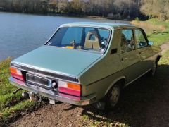 Louer une RENAULT 12 TS de de 1978 (Photo 4)