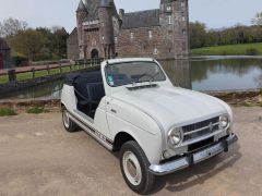 Louer une RENAULT 4L Plein Air de de 1968 (Photo 1)