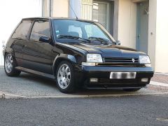 Louer une RENAULT 5 GT Turbo de 1988 (Photo 1)