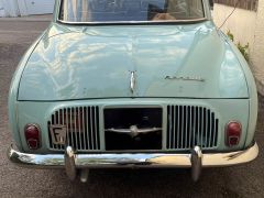 Louer une RENAULT Dauphine de de 1960 (Photo 2)