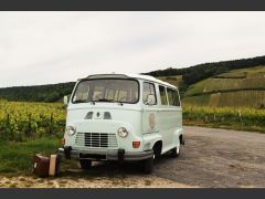 Louer une RENAULT Estafette Alouette de de 1980 (Photo 2)