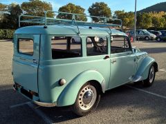 Louer une RENAULT Juvaquatre de de 1959 (Photo 4)