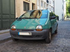 Louer une RENAULT Twingo de de 1993 (Photo 2)