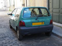 Louer une RENAULT Twingo de de 1993 (Photo 3)