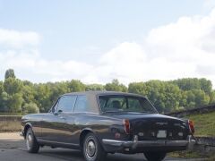 Louer une ROLLS ROYCE Corniche  de de 1972 (Photo 3)