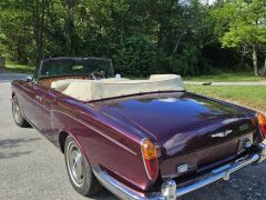 Louer une ROLLS ROYCE Corniche de de 1974 (Photo 4)