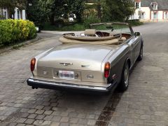 Louer une ROLLS ROYCE Corniche de de 1978 (Photo 3)