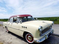 Louer une SIMCA Vedette Ariane de de 1957 (Photo 1)