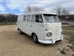 Louer une VOLKSWAGEN Combi Split - Road Runner de de 1966 (Photo 1)