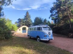 Louer une VOLKSWAGEN Combi Split T1 de de 1973 (Photo 1)