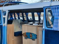 Louer une VOLKSWAGEN Combi Split T1 de de 1973 (Photo 3)