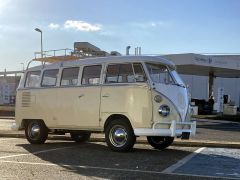 Louer une VOLKSWAGEN Combi split de de 1973 (Photo 1)