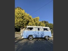 Louer une VOLKSWAGEN Combi T2 de de 1972 (Photo 2)