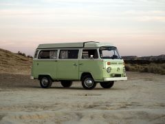 Louer une VOLKSWAGEN Combi T2 de de 1977 (Photo 1)